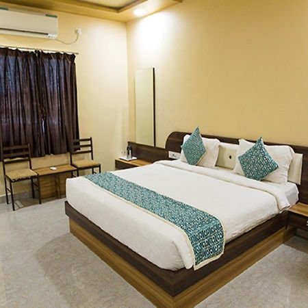 Hotel Somnath Daksh Luaran gambar