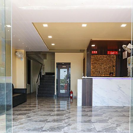 Hotel Somnath Daksh Luaran gambar