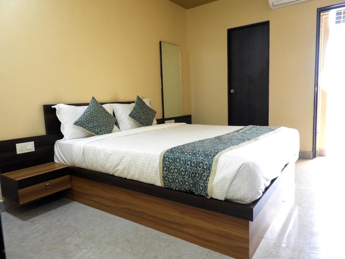 Hotel Somnath Daksh Luaran gambar