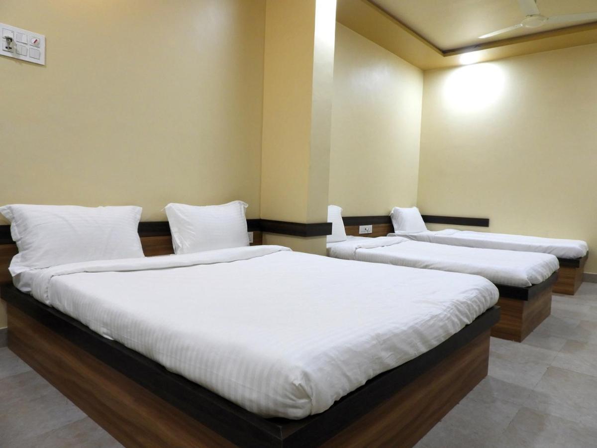 Hotel Somnath Daksh Luaran gambar