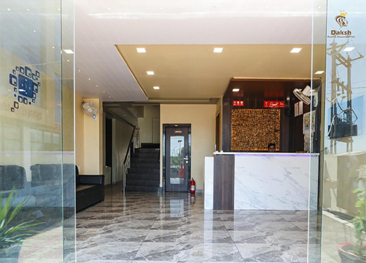 Hotel Somnath Daksh Luaran gambar